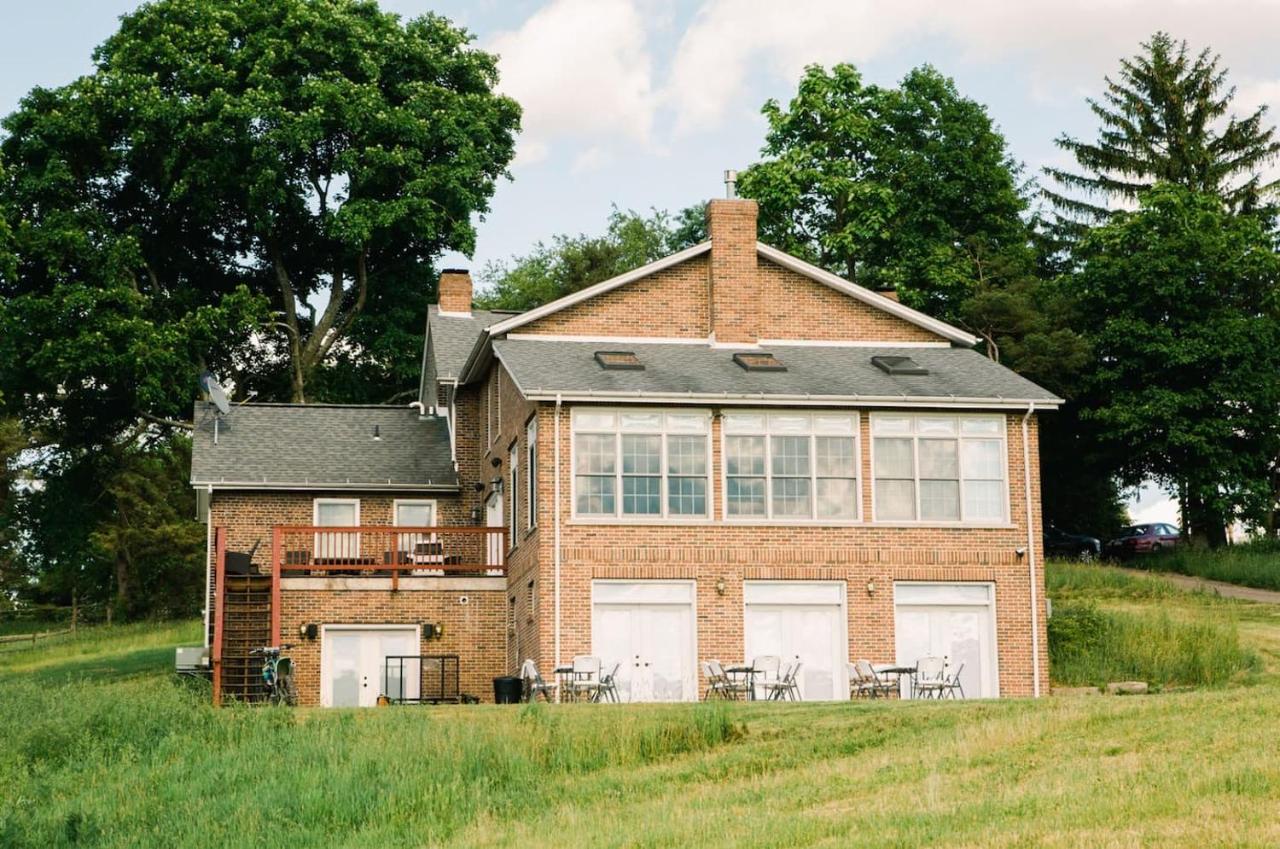 Serene 6BR country home on 325 acres ATV for rent - B&B Burgettstown