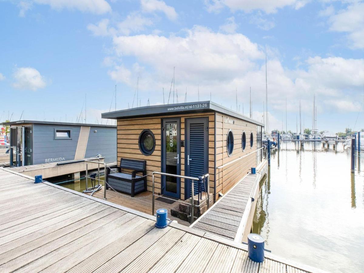 B&B Volendam - Comfortable houseboat in Marina Volendam - Bed and Breakfast Volendam