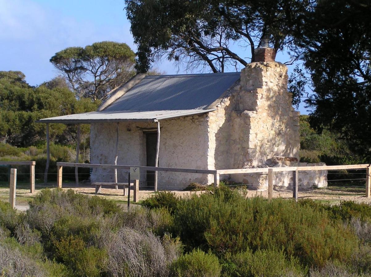 Shepherds Hut - Dhilba Guuranda-Innes National Park - B&B