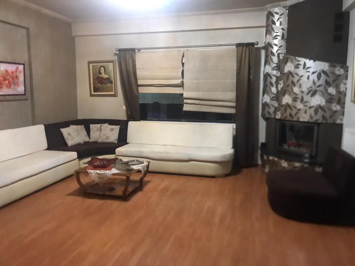 TITANON - B&B Tríkala