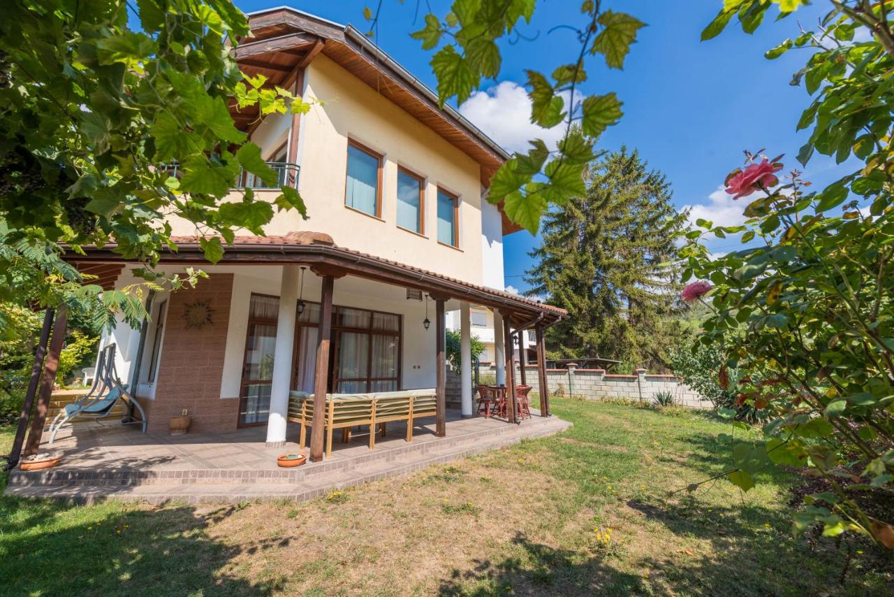 Villa ADORA - B&B