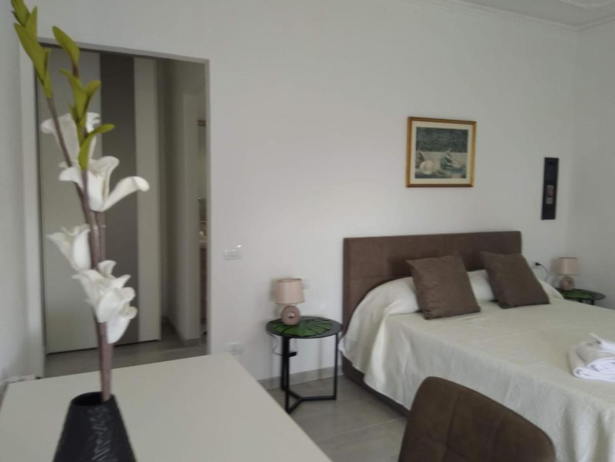 Kamer met Kingsize Bed en Uitzicht op Zee