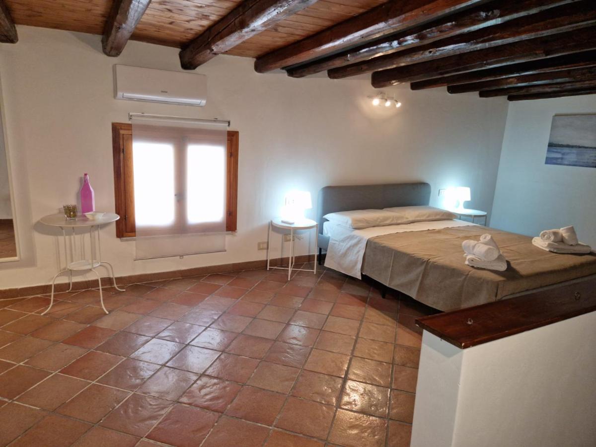 Basic Triple Room