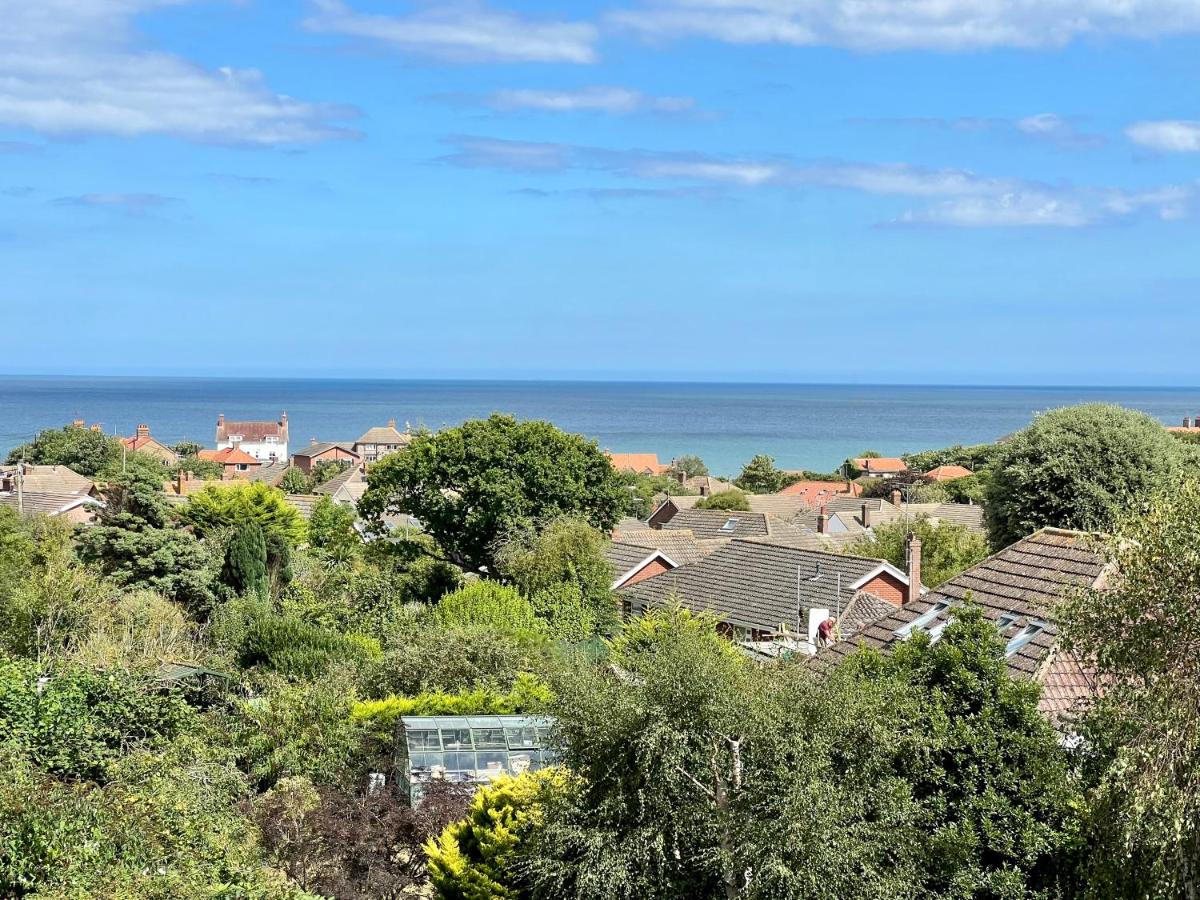 B&B Mundesley - Highview House Norfolk Coast - seaviews, beach, hot tub - Bed and Breakfast Mundesley