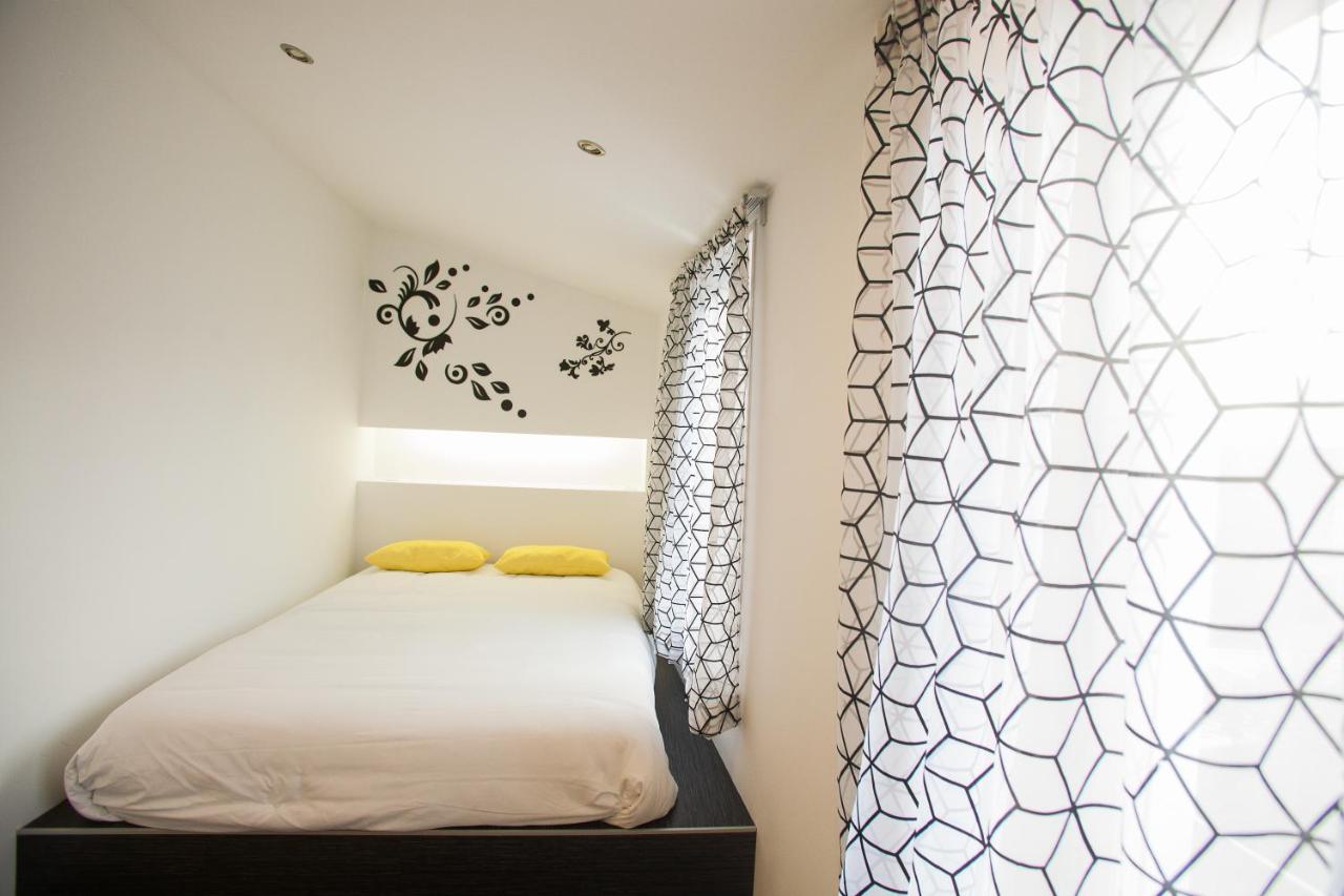 Double Room with View to the Castle