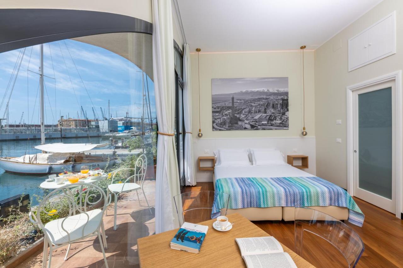 Double Room with Balcony and Sea View
