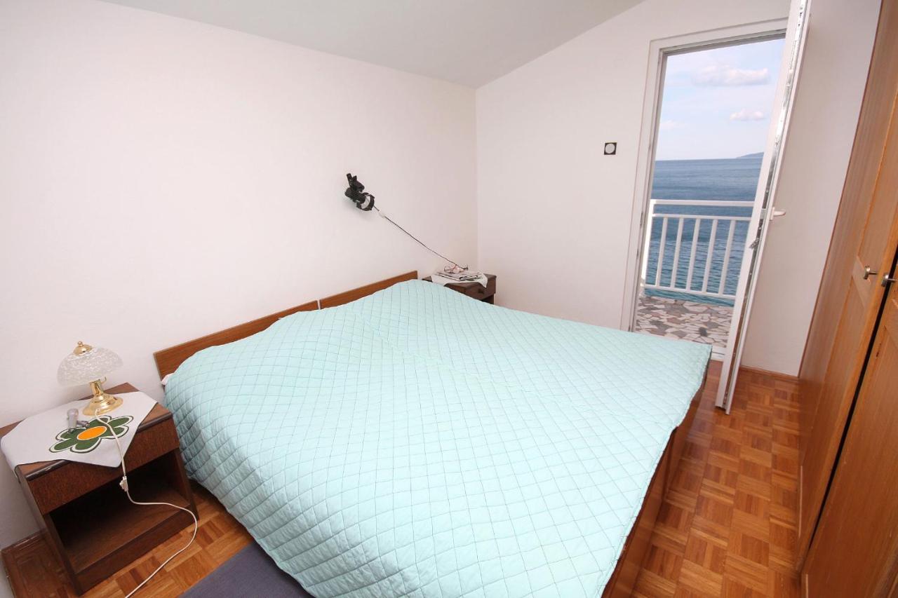 Apartamento de 3 dormitorios con terraza y vistas al mar