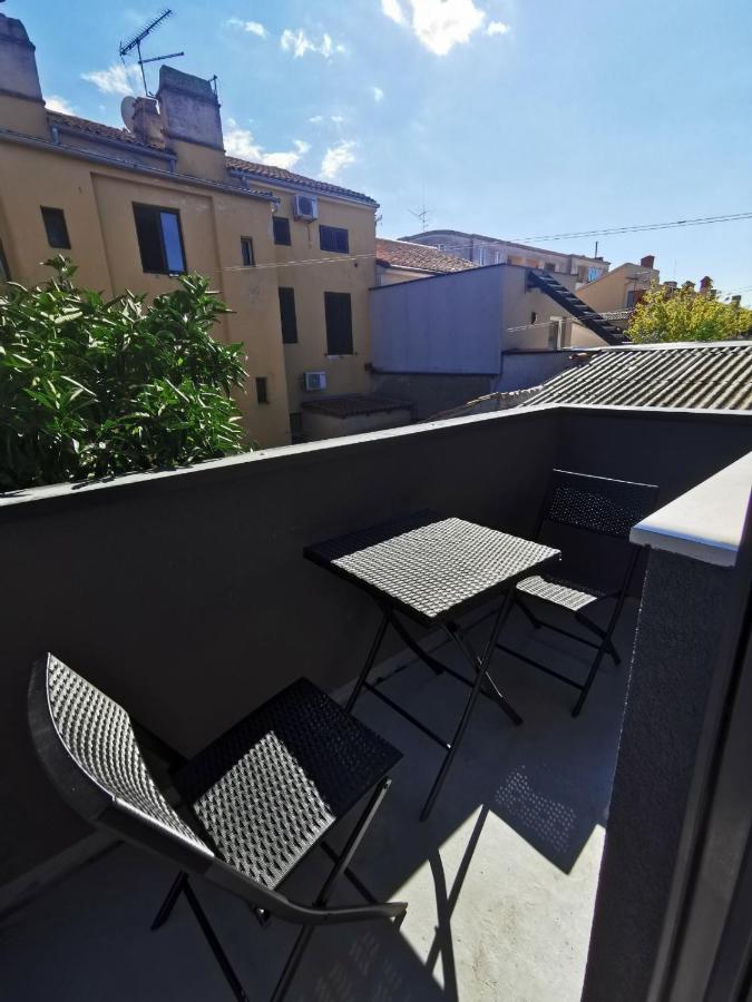 Oasis in the city near Amfiteatar,free parking and free Wi-Fi - Chambres d'hôtes Pula