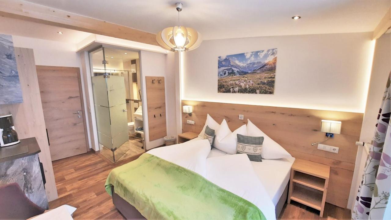 Habitación Doble con baño privado