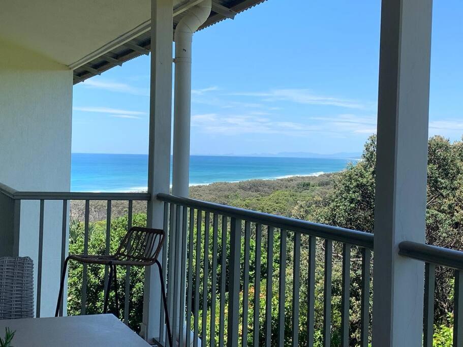 B&B Point Lookout - 15 Whale Watch Resort + Beach Front + Ducted Air Con + 3 Bed + 2 Bath - Bed and Breakfast Point Lookout