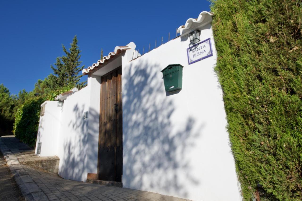 CASA RURAL SANTA ELENA - B&B Cazalla de la Sierra