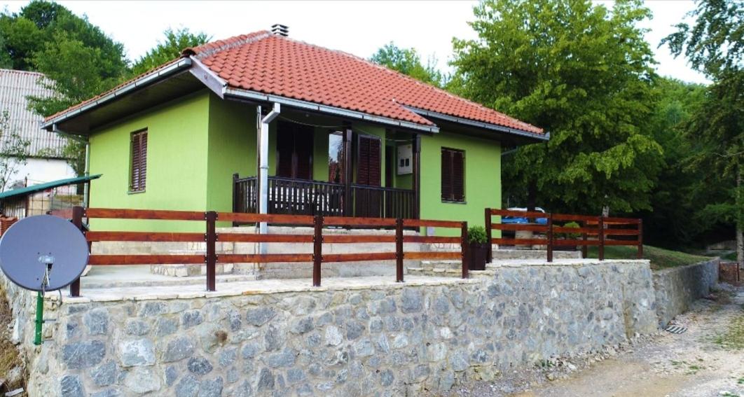 B&B Kolašin - Green Eco Cottage - Bed and Breakfast Kolašin