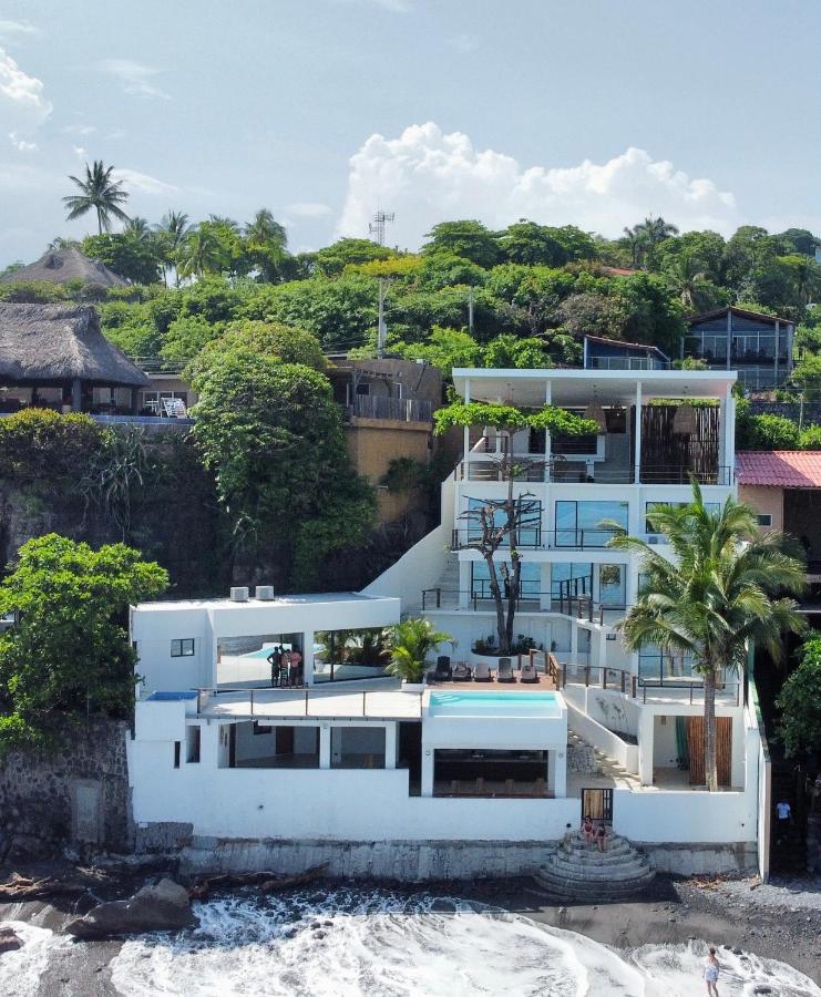 B&B La Libertad - LAOLA SURF CAMP EL SUNZAL - Bed and Breakfast La Libertad