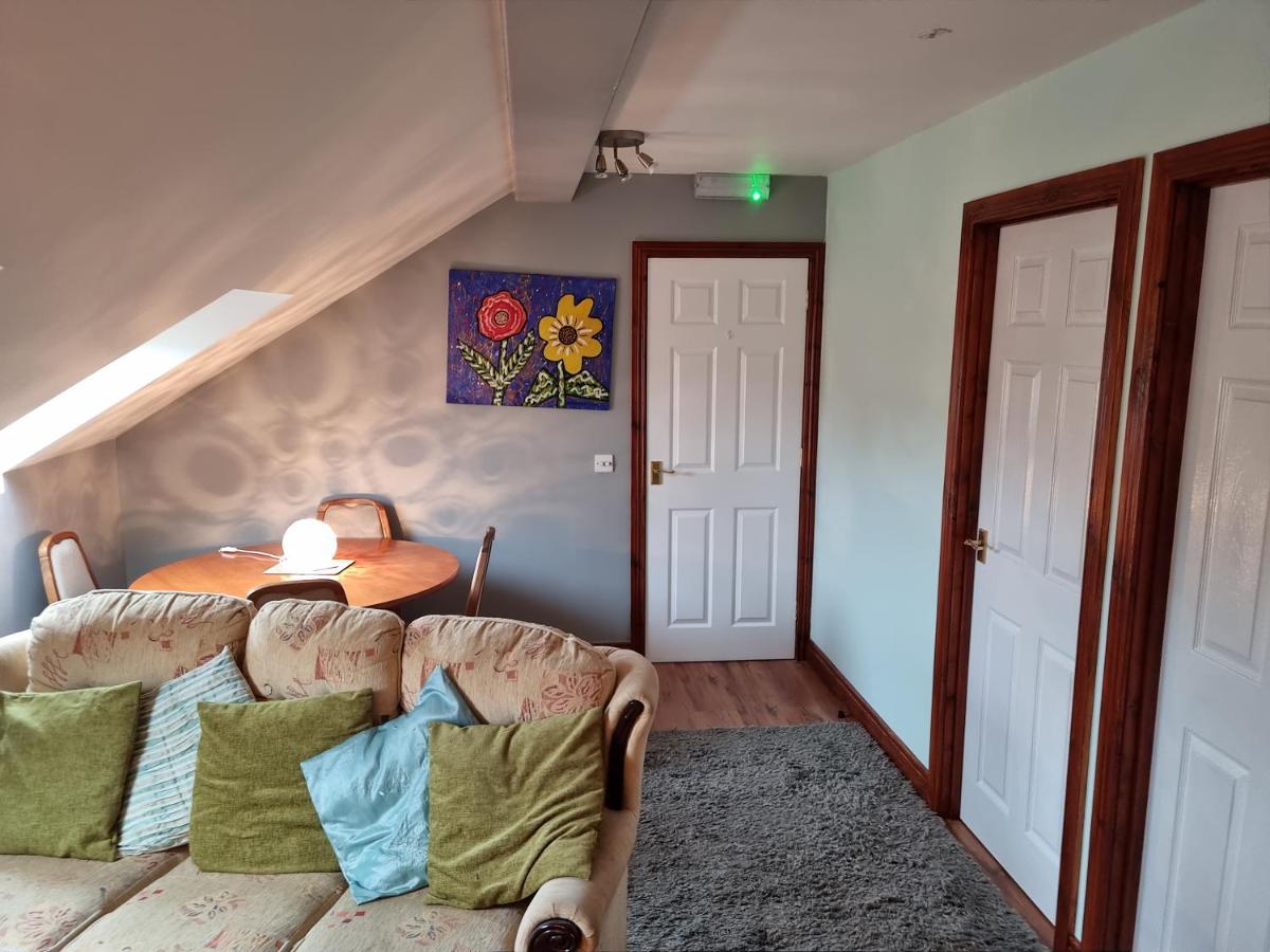 B&B Antrim - Cute loft apartment sleeps 4 - Bed and Breakfast Antrim