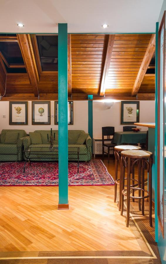Family Apartment Jecna Loft