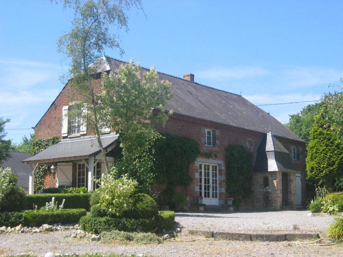 B&B Englancourt - Alluring Cottage in Englancourt with Fenced Garden - Bed and Breakfast Englancourt