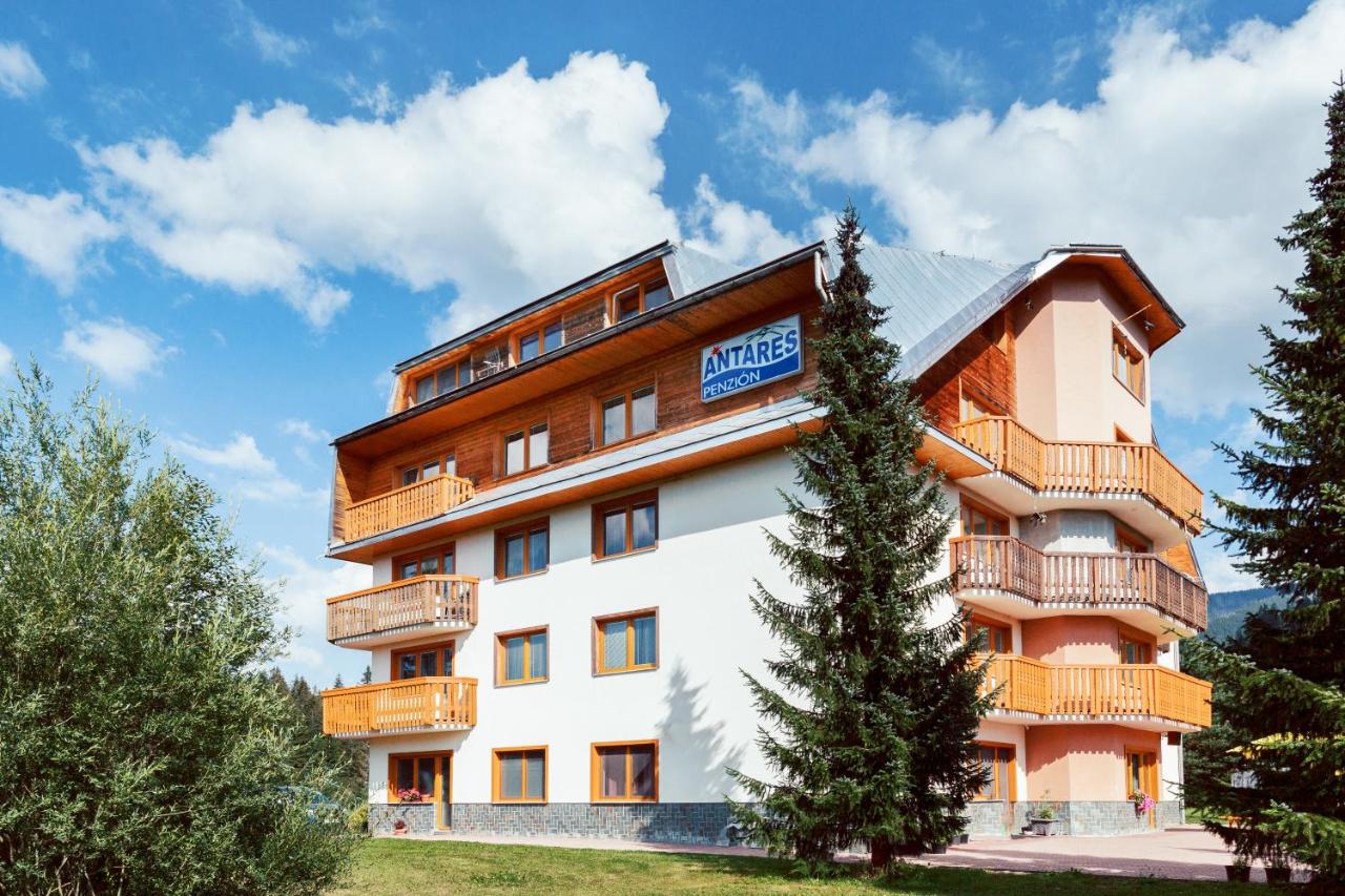 Penzión Antares - Bed and Breakfast Zuberec