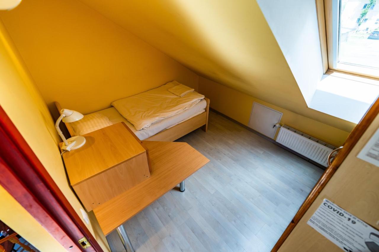Camera Singola con Bagno in Comune
