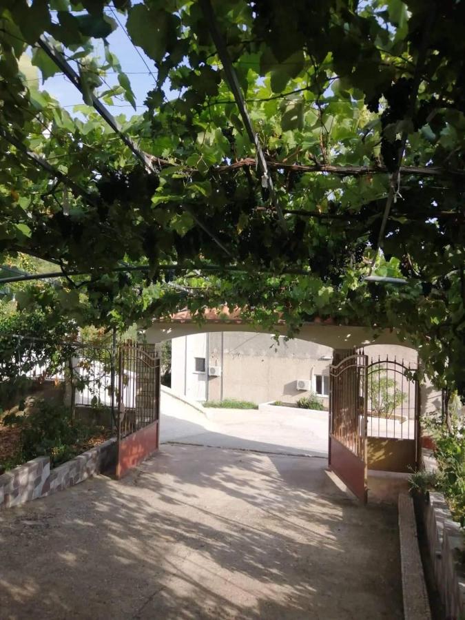 VILLA NEFELI - B&B