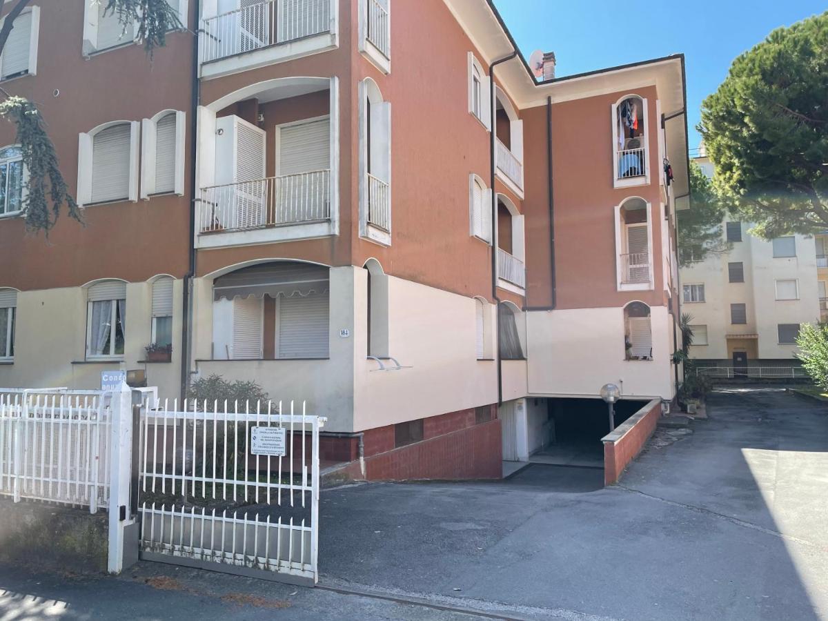 Spazioso appartamento a Diano Marina - Chambres d'hôtes Diano Marina