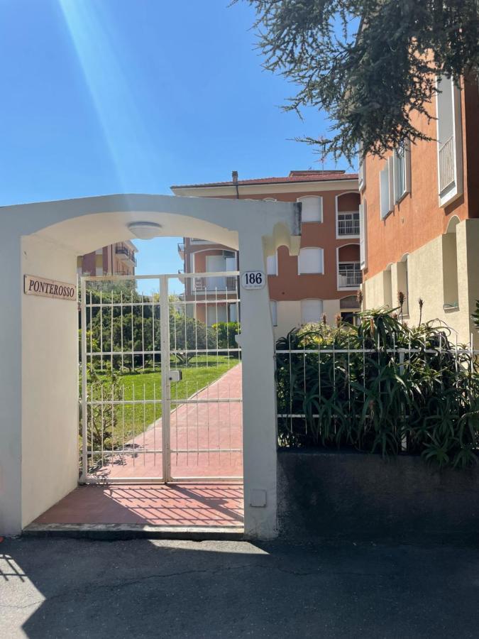 Spazioso appartamento a Diano Marina - Chambres d'hôtes Diano Marina