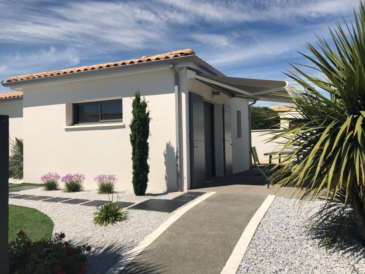 Logement neuf climatisé avec parking - B&B