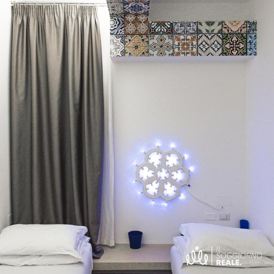 Kleines Doppel-/Zweibettzimmer