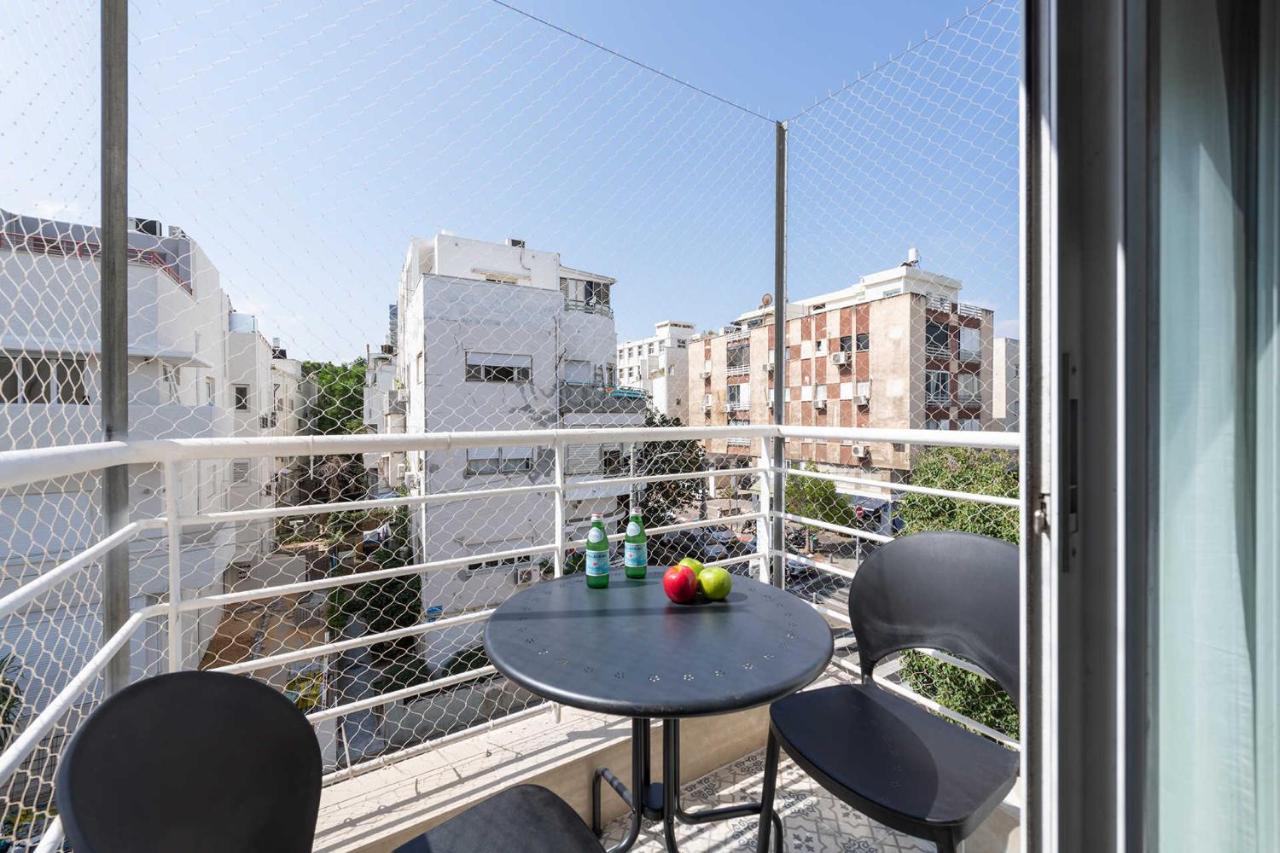 Cozy and Spacious by TLV2RENT - Chambres d’hôtes Tel-Aviv