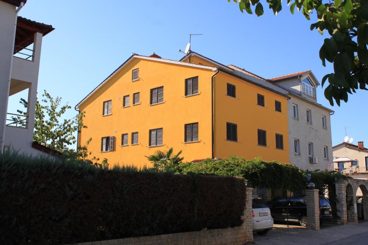 B&B Fažana - Apartments with a parking space Fazana - 7234 - Bed and Breakfast Fažana