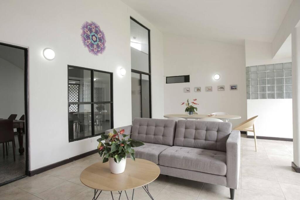 Casa Mandala en Los Cristales - Ferienwohnung Cali