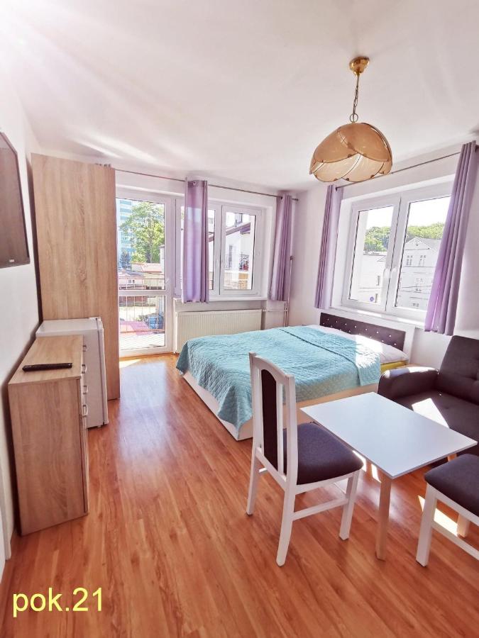 Chambre Triple avec Salle de Bains Privative