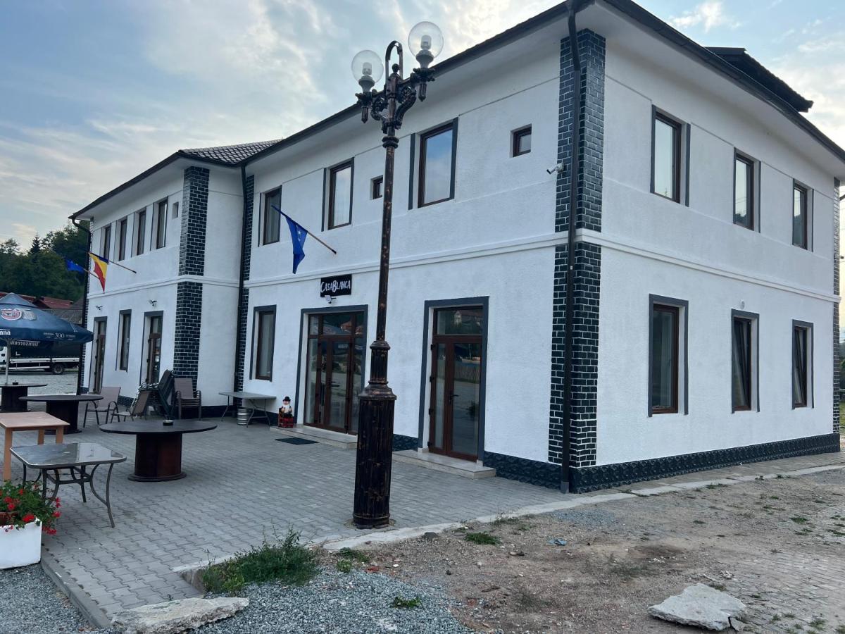 Pensiunea CASABLANCA - Bed and Breakfast