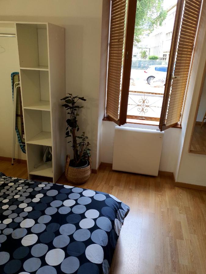 Appartement cosy entier, parking gratuit dans la rue - B&B Digione