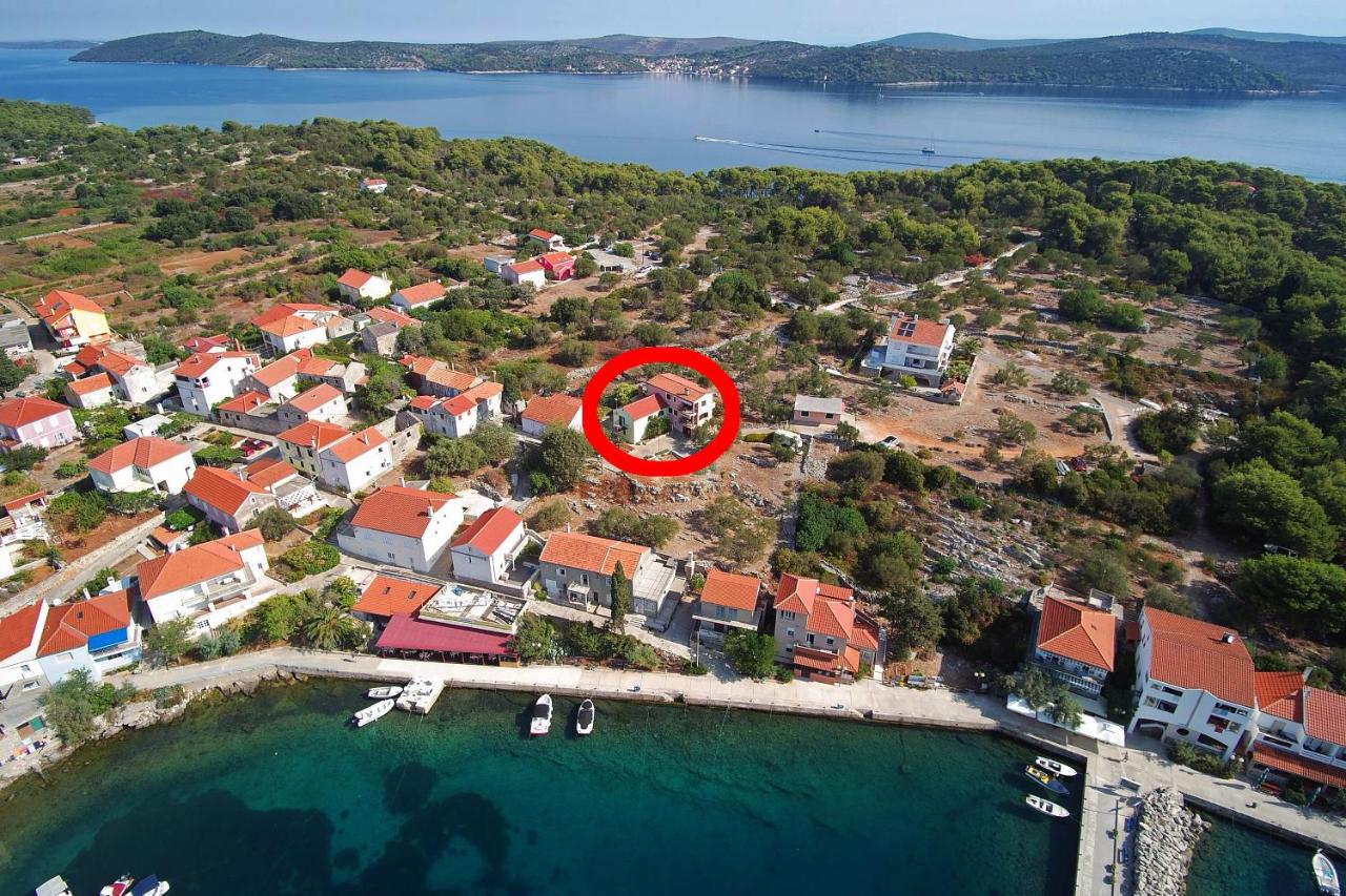 B&B Bozava - Apartments with a parking space Bozava, Dugi otok - 8124 - Bed and Breakfast Bozava