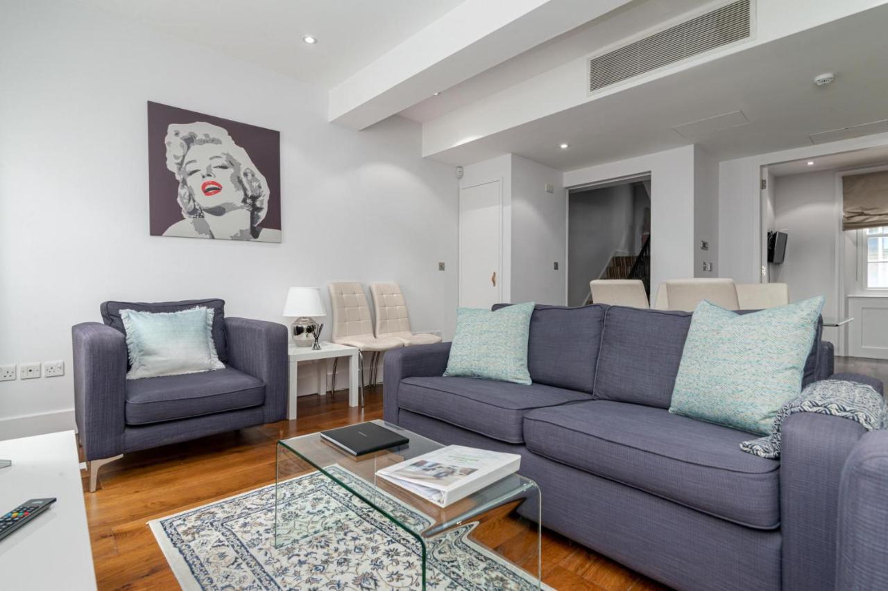 A Stunning Three Bedroom Home in Mayfair - B&B