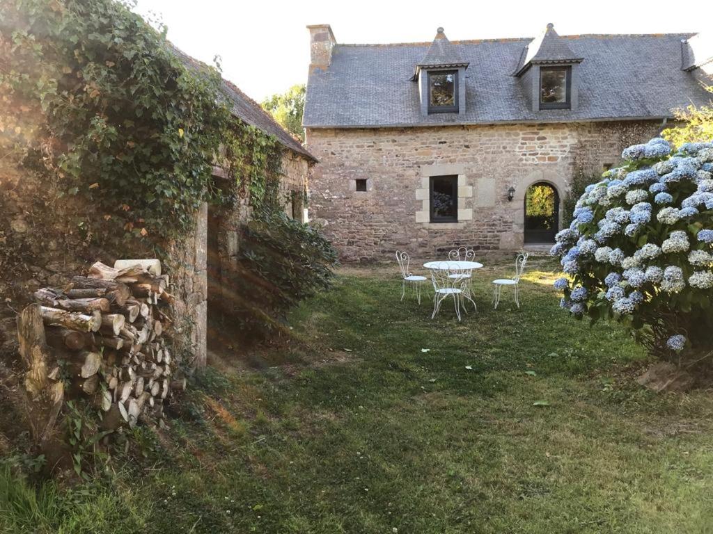 Petite maison chaleureuse - B&B Yvias