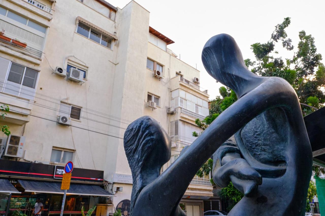 Beautiful 2-bedroom condo in the heart of Tel Aviv - Chambres d'hôtes Tel-Aviv