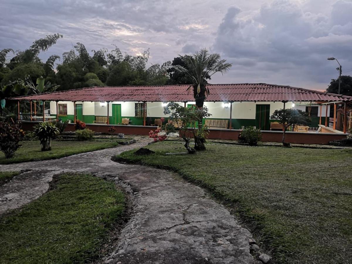 Preciosa Finca en el Eje Cafetero, Quindío- Colombia - B&B