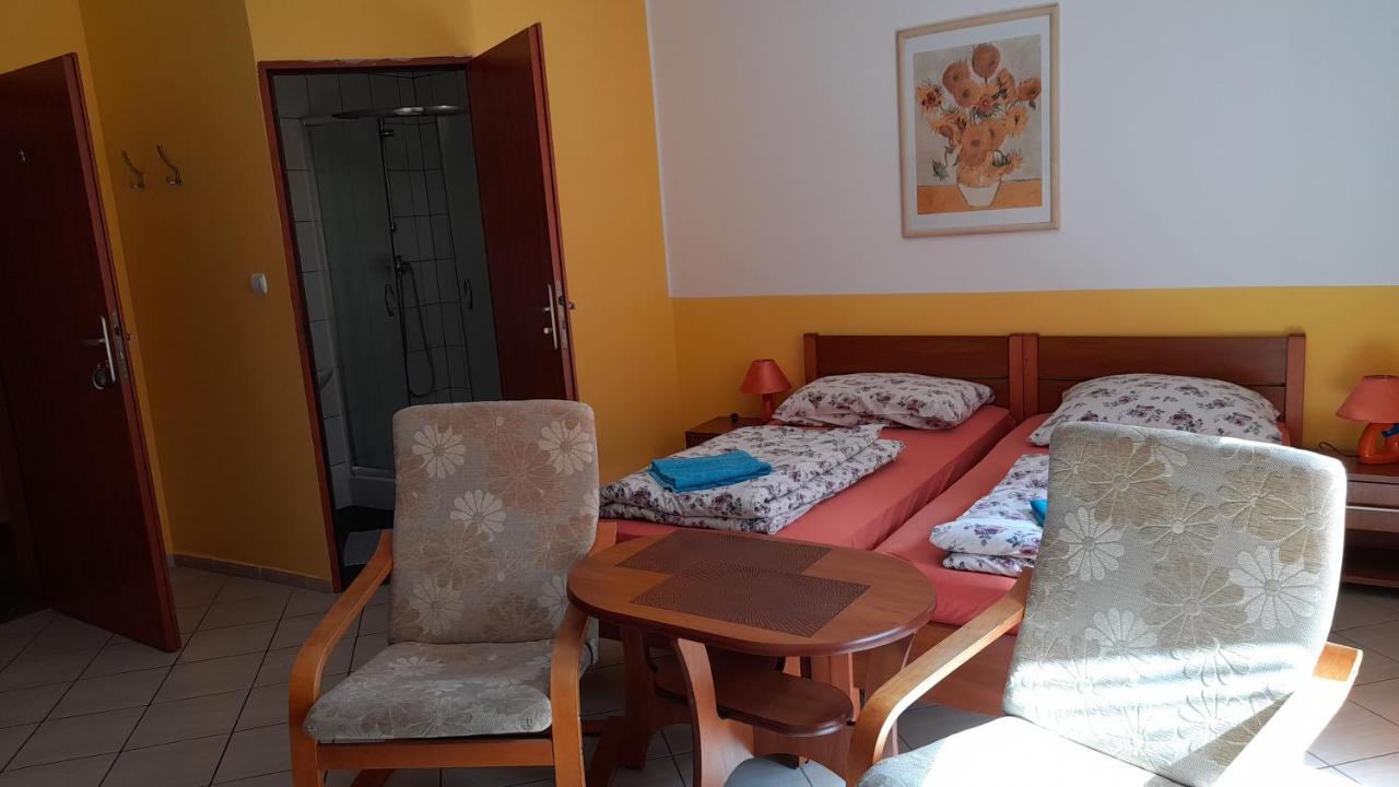 Habitación Triple Confort con ducha