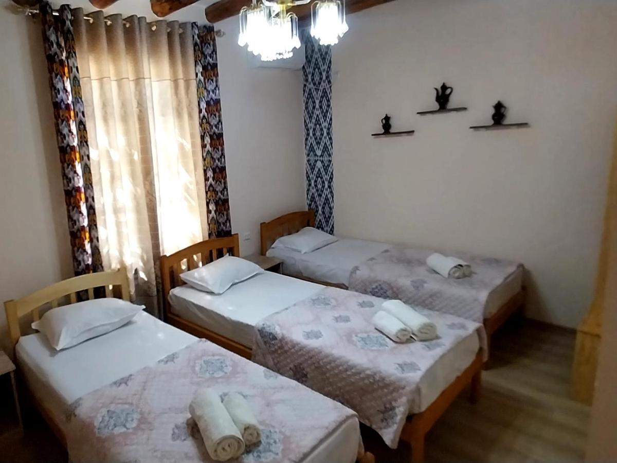 Chambre Triple avec Salle de Bains