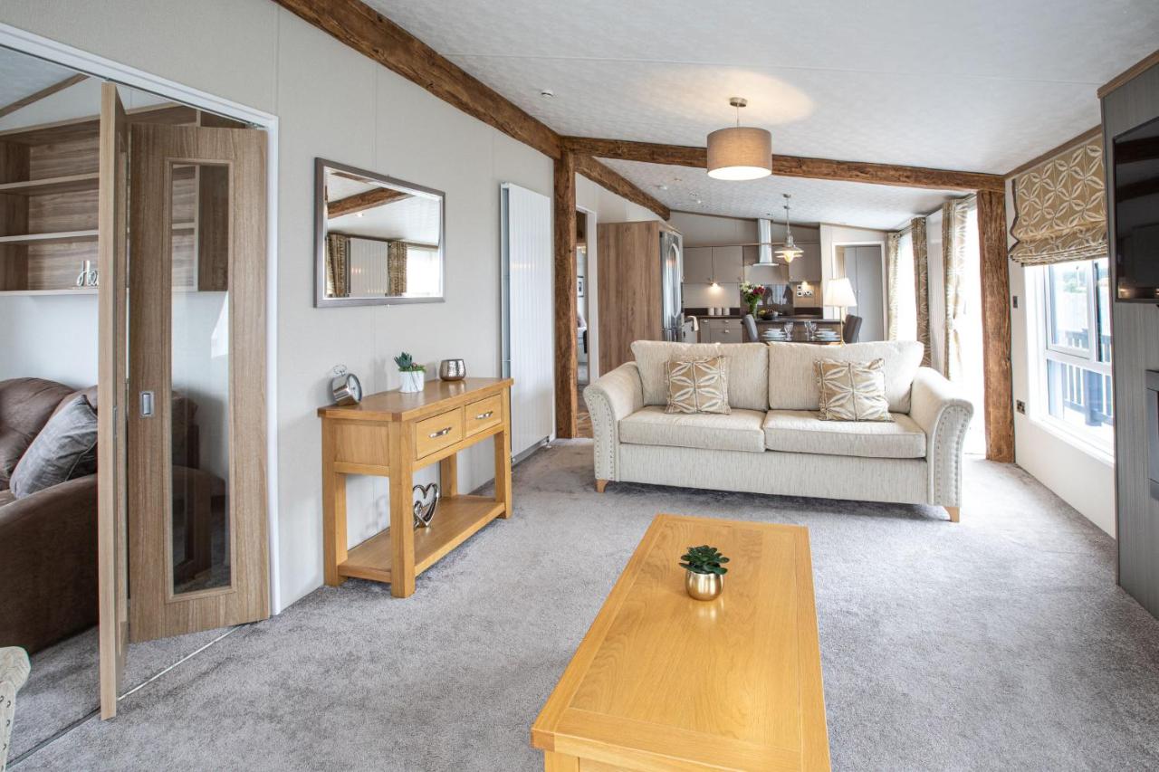 Stewarts Resort Lodge 8 - B&B