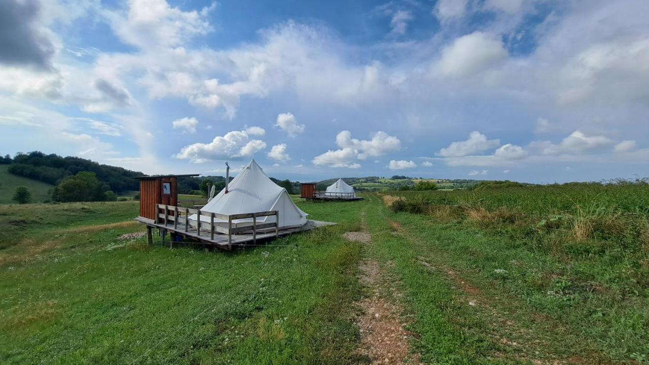 Dolina Village Glamping - B&B Zece Hotare