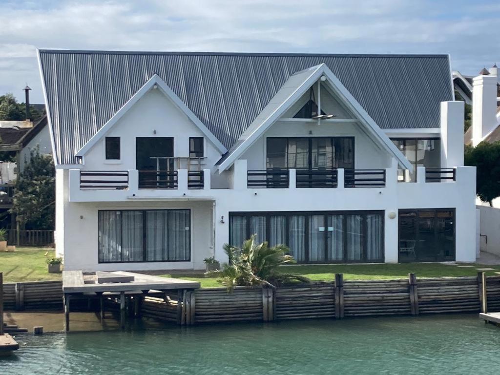 St Francis Bay House On The Canal - Ferienwohnung