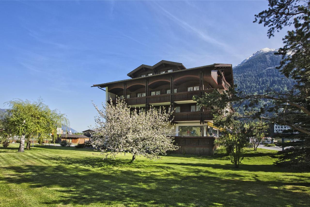 Appartementhaus Längenfeld - B&B Längenfeld