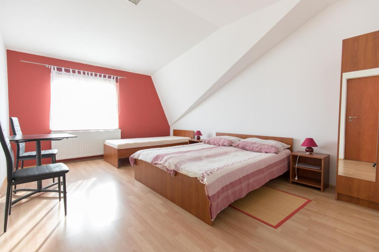 Standard Family Room