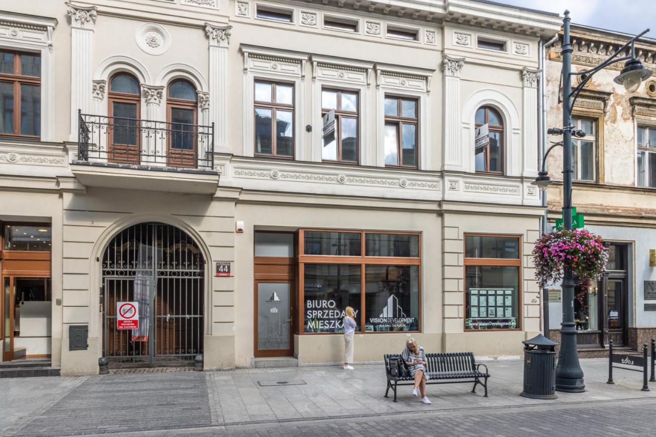 Apartament LUNA, Piotrkowska 44 - free parking - B&B Lodz