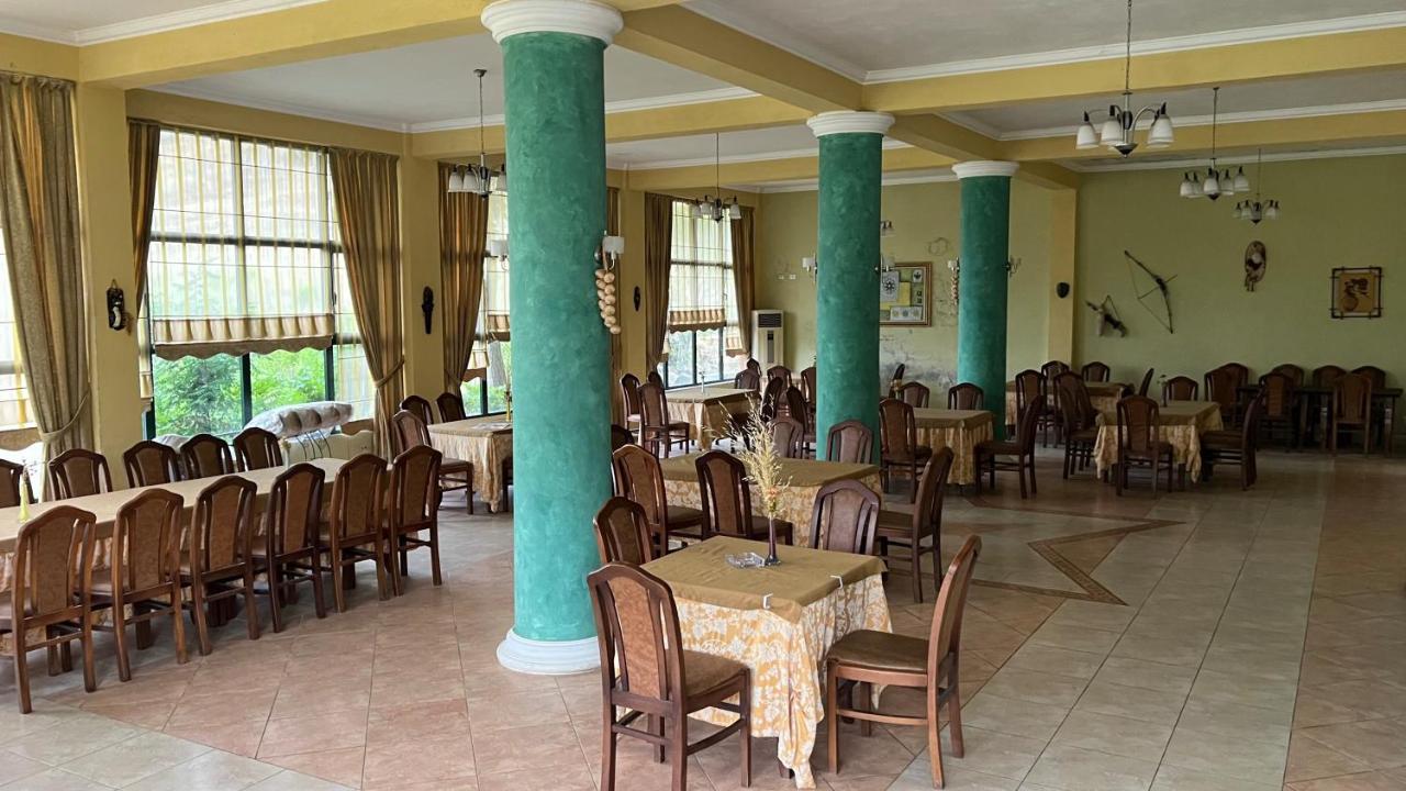 Montagna Hostel, Motel and Campsite - B&B Librazhd