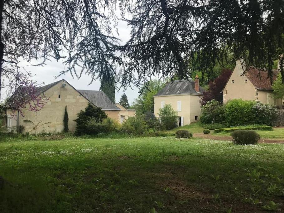 B&B La Chartre-sur-le-Loir - Agradable casa: Logis Louis XIV, Anne Marie - Bed and Breakfast La Chartre-sur-le-Loir