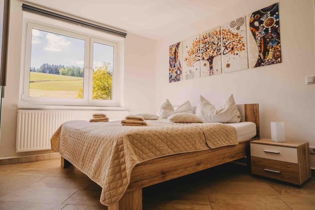 B&B Auerbach - Franzis Feriendomizil im Herzgebirge am Skihang - Bed and Breakfast Auerbach