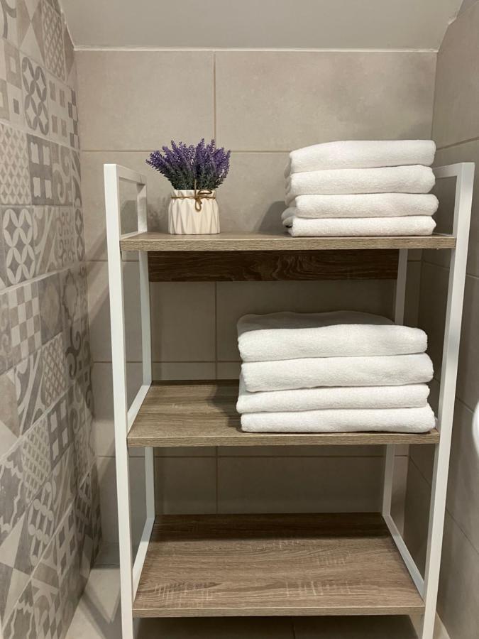Chambre Lits Jumeaux avec Salle de Bains Privative